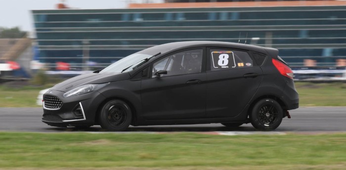 El Turismo Pista completó el sábado de la segunda fecha en La Plata