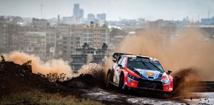 WRC: Neuville domina en Kenia tras la primera especial