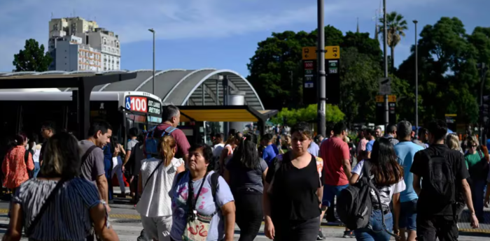 Paro general: ¿qué líneas de colectivo funcionan?