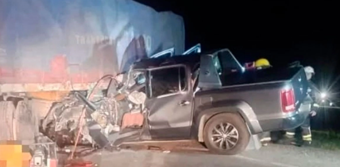 Brutal choque en Santa Fé: dos muertos y un herido grave