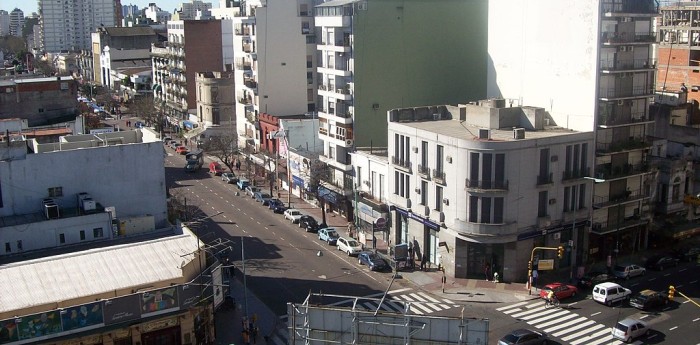 Accidente fatal en Boedo: murió un motociclista que hacía delivery