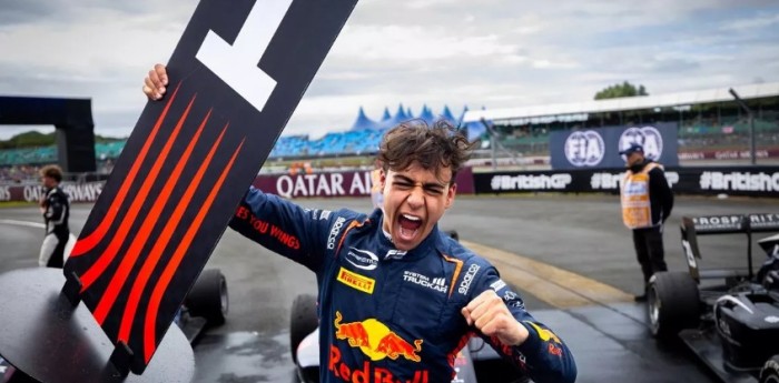 F1: la FIA le otorgó la superlicencia a Lindblad en Red Bull