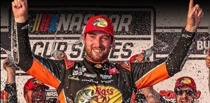 NASCAR: En un final apasionante, Elliot se quedó con la victoria en EchoPark Speedway