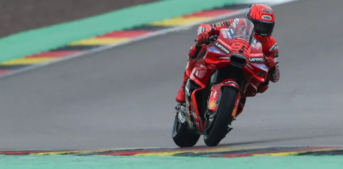 MotoGP en Alemania: Marc Márquez logró la pole bajo la lluvia en Sachsenring