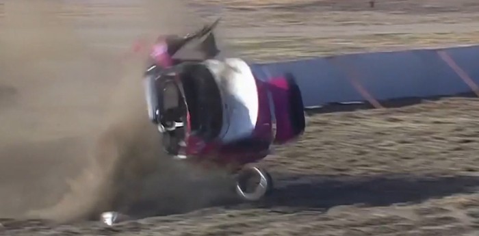 Escalofriante vuelco en la final de la Fiat Competizione en General Roca