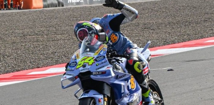 MotoGP: Aldeguer se llevó la victoria y Marc Márquez tuvo un fuerte accidente