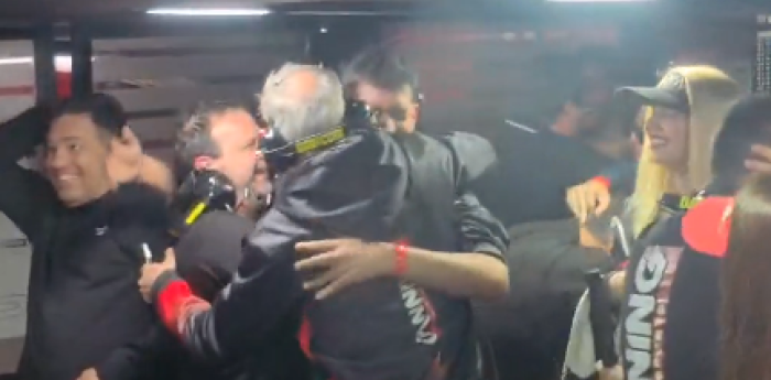 TC: ¡Explotó el box! Así festejó el Canning Motorsport tras la victoria de Canapino en San Nicolás