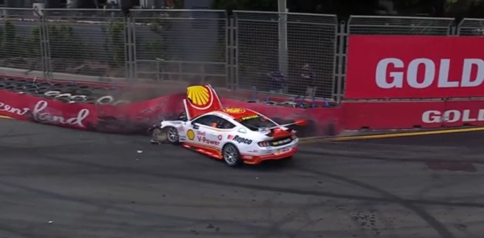 Un durísimo accidente en el Supercars australiano dejó un saldo de cuatro fotógrafos heridos