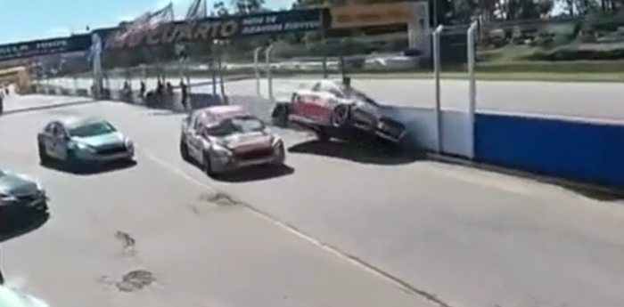 TN APAT: el peligroso accidente que conmocionó los boxes de Río Cuarto en la clasificación de la Clase 3