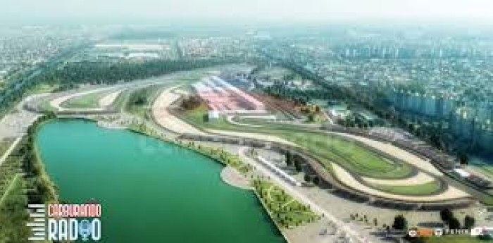 Tilke recorrió el autódromo “Oscar y Juan Gálvez” y se reunió con las autoridades en la previa del inicio de los trabajos