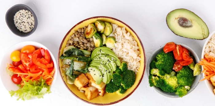 Salud y bienestar: ¿Cómo comer de noche para un descanso reparador y un peso saludable?