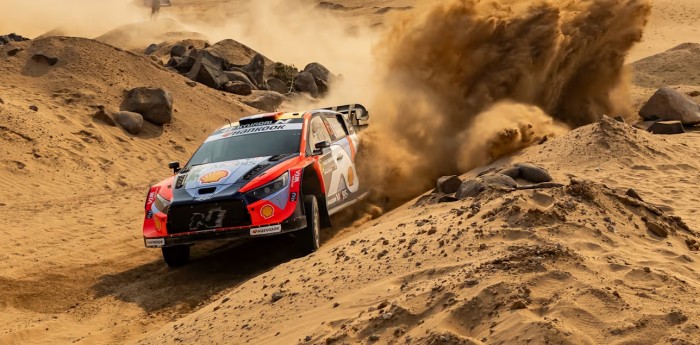 WRC: Fourmaux se mantiene como líder después de un viernes complicado en Arabia Saudita