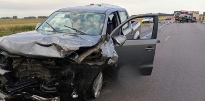 Tragedia en Las Flores: Un matrimonio murió en un choque frontal entre dos camionetas