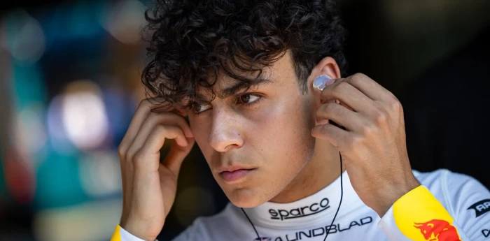 De ser el “nuevo Verstappen” a accidentarse en su primera salida a pista: ¿quién es Arvid Lindblad?