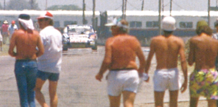 El día que un tren paró al Turismo Carretera