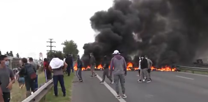 Corte total en Acceso Oeste en medio de las protestas por la reforma laboral