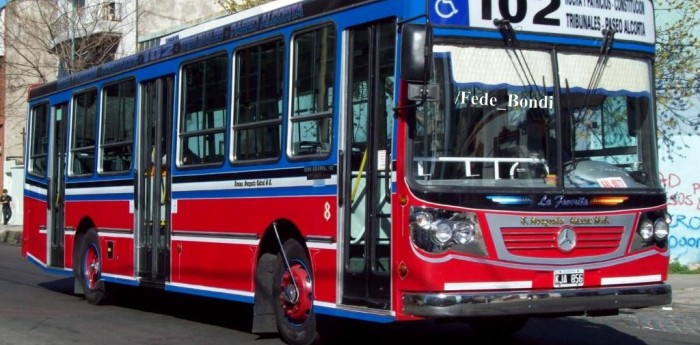 ¡Atención usuarios! ¿Qué línea de colectivos de CABA cambiará su recorrido?