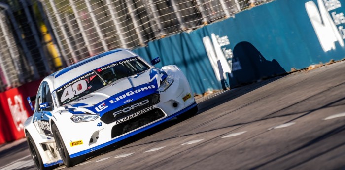 Top Race: Ciarrocchi arrancó el año con una gran victoria en el Callejero de Buenos Aires