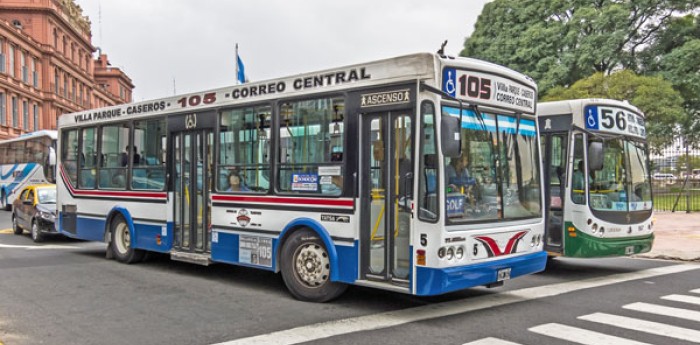 ¿Qué líneas de colectivo se verían afectadas si se lleva a cabo el paro en el AMBA?