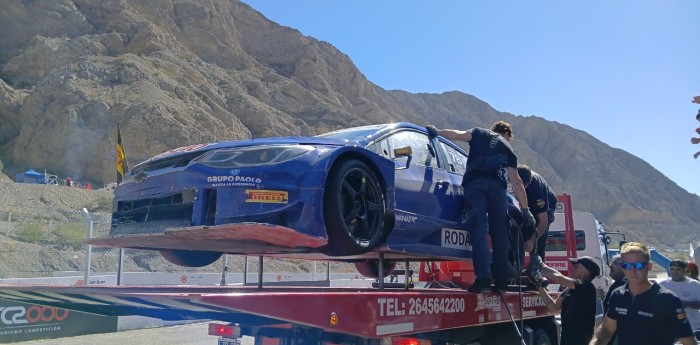 TC2000: fuerte golpe de Franco Riva en El Zonda: "Saliendo de la curva Traverso algo se rompió en el auto"