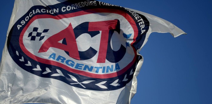 Un micro con personal de la ACTC se accidentó tras la fecha del TC en Termas