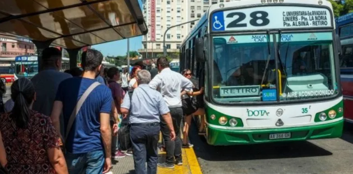 ¿Cómo viajar gratis en subtes y colectivos?: los distintos reintegros vigentes en mayo