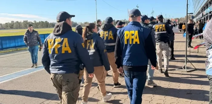 Lo que nadie te contó del operativo policial que hubo en el Mouras de La Plata