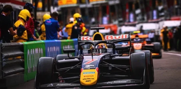 F3: Mattia Colnaghi avanzó en Mónaco y cerró la carrera en el puesto 19°