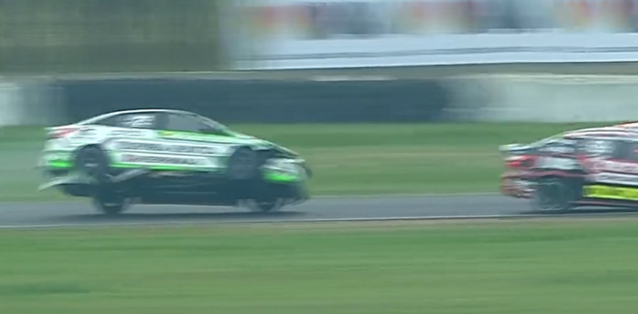 TN APAT: ¡Insólito! Se desprendió un neumático e impactó contra un auto en la tercera serie en La Plata