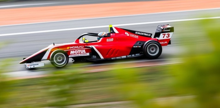 F4 Española: Arnaudo concretó una buena remontada y un golpe lo dejo afuera a Bulbarella en Portugal