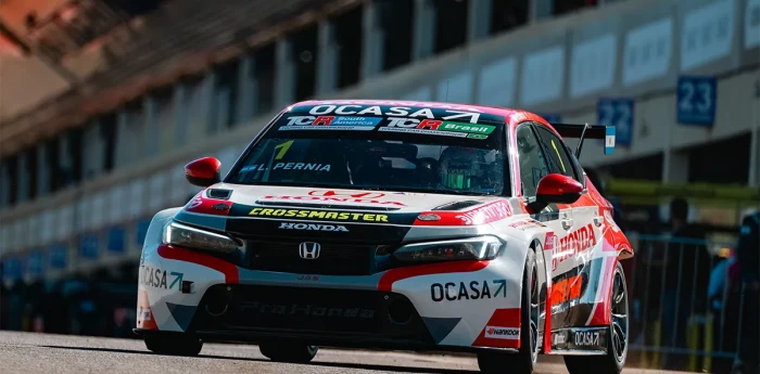 TCR South America: Leo Pernía, tras las primeras salidas a pista en Cuiabá: "Este circuito es una locura"