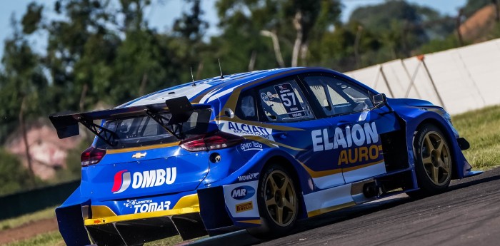 TC2000: Franco Vivian arrancó adelante en el inicio de la acción en San Nicolás