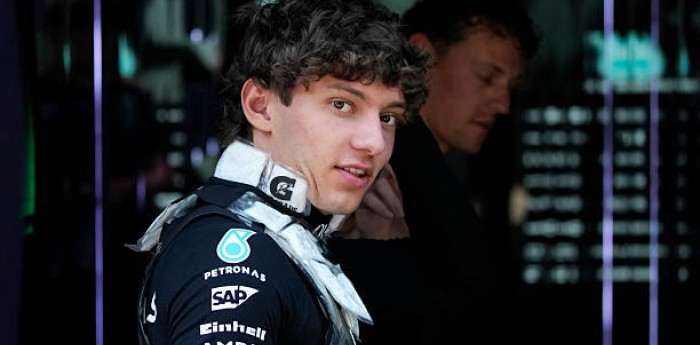 F1: “¿Cómo hizo George para mejorar?”, la radio de Antonelli que encendió la polémica tras la pole de Russell en Austria