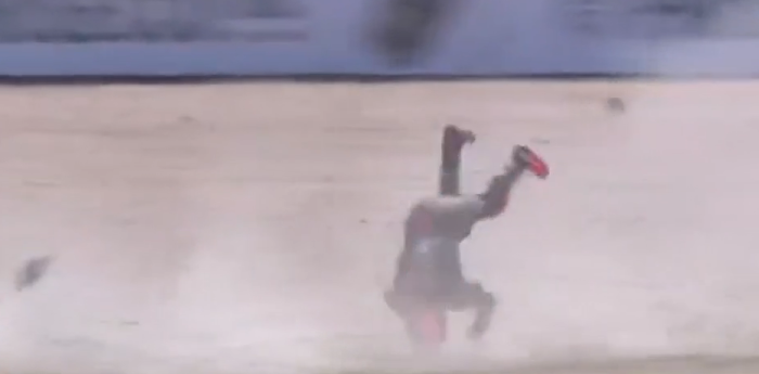MotoGP: Bezzecchi fue trasladado al hospital tras una dura caída en Assen