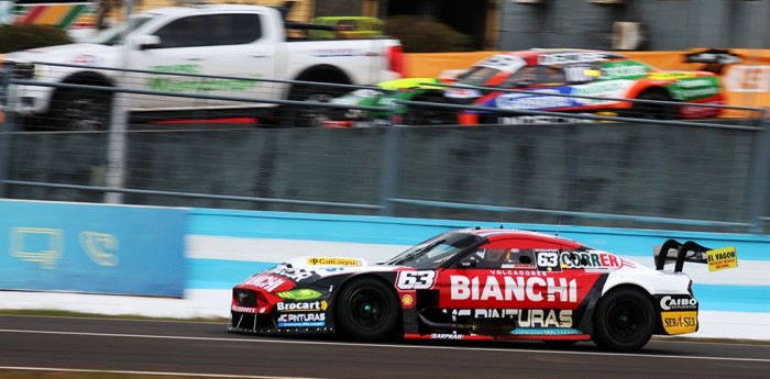 Bonelli y un fin de semana contundente en Posadas: fue 2° e igualó su mejor resultado en el TC
