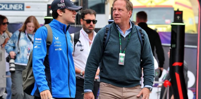 F1: Jamie Campbell Walter se metió en el medio de Colapinto y María Catarineu por la final del Mundial