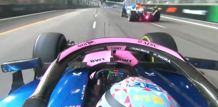 Colapinto avanza una nueva posición con una buena maniobra sobre Lindblad en el GP de Singapur