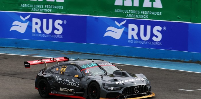 Otto Fritzler aceleró el Mercedes y obtuvo la victoria en la última serie del TC en Rosario