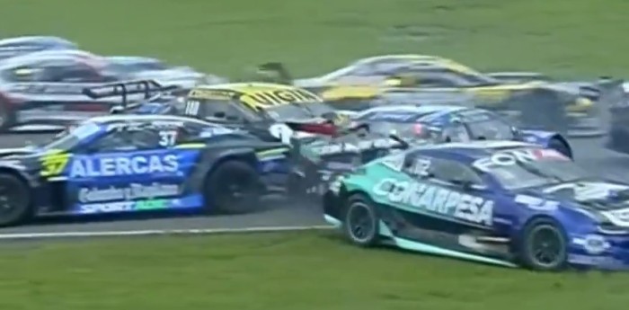 Caos en el arranque de la final del TC en Rosario: el accidente múltiple que complicó a varios protagonistas