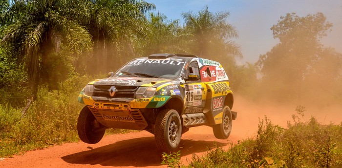 Buen inicio para el Renault Duster Dakar Team
