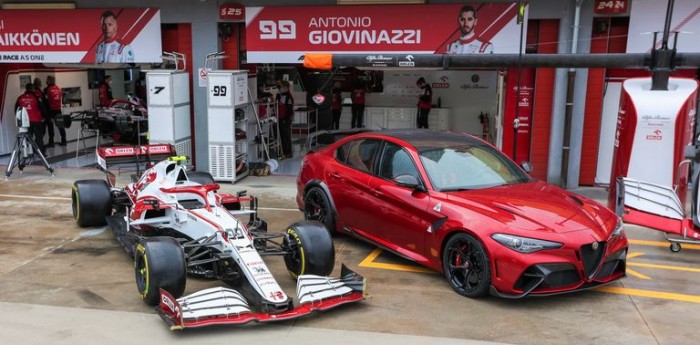 Raikkonen y Giovinazzi también recibieron un regalo en Imola