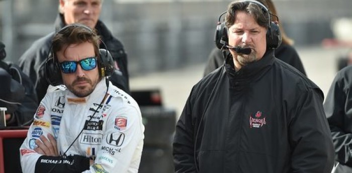 Andretti molesto con Honda porque le bajaron a Alonso