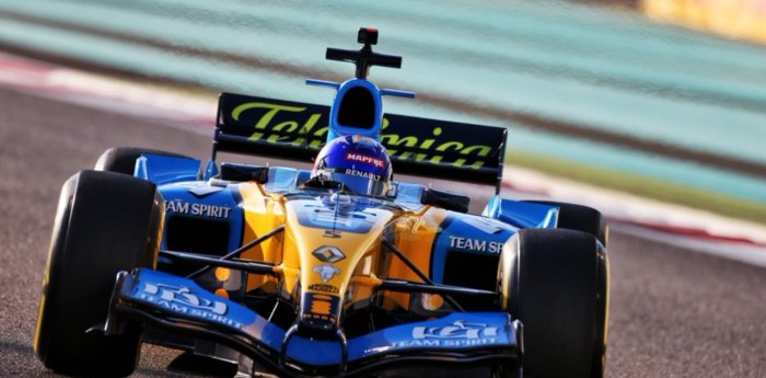 Volvió al primer amor, Alonso aceleró el Renault campeón en 2005