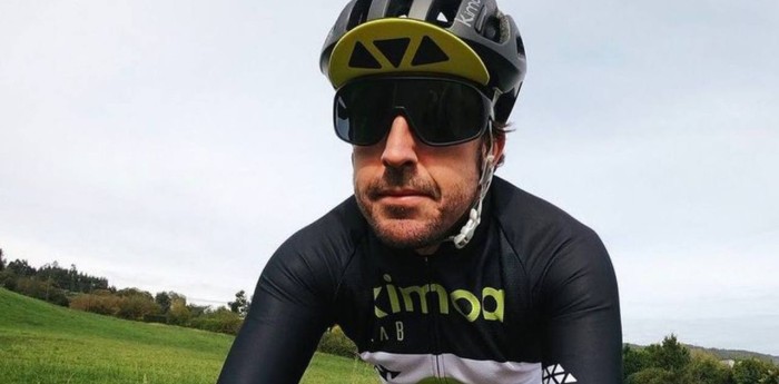 Alonso fue operado tras su accidente en bicicleta
