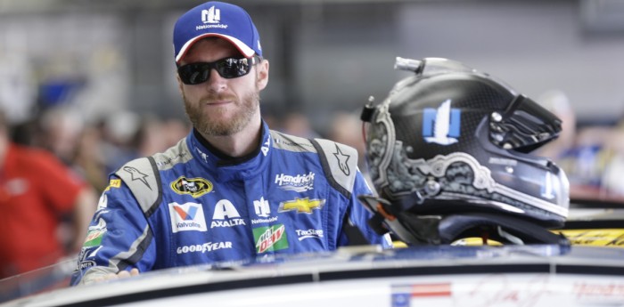 Dale Earnhardt Jr.anunció su retiro