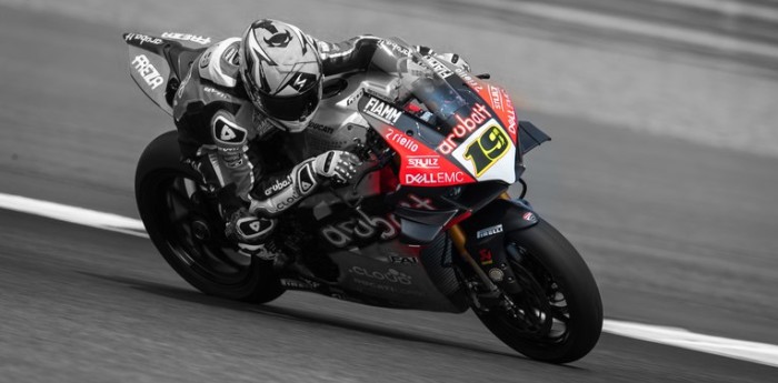 ¿La moto de Bautista está en reglamento?