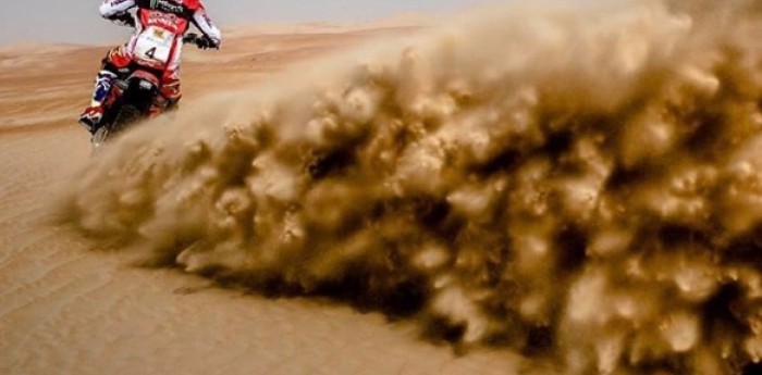 AL-ATTIYAH Y WALKER, EN ABU DHABI