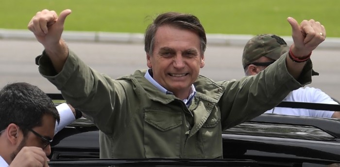 Bolsonaro quita los radares para devolver “el placer de conducir”