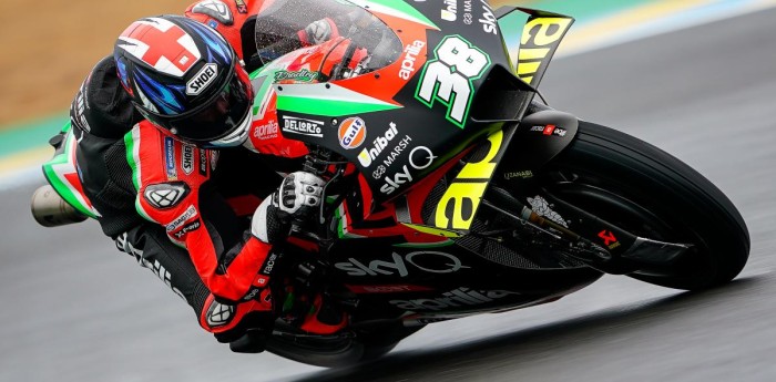 Bradley Smith abrió el viernes lluvioso en Le Mans