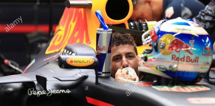Ricciardo puso primera en Singapur